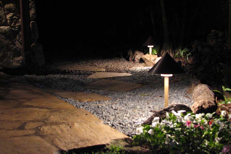 R-007 Halogen Pathlights exterior lighting gallery
