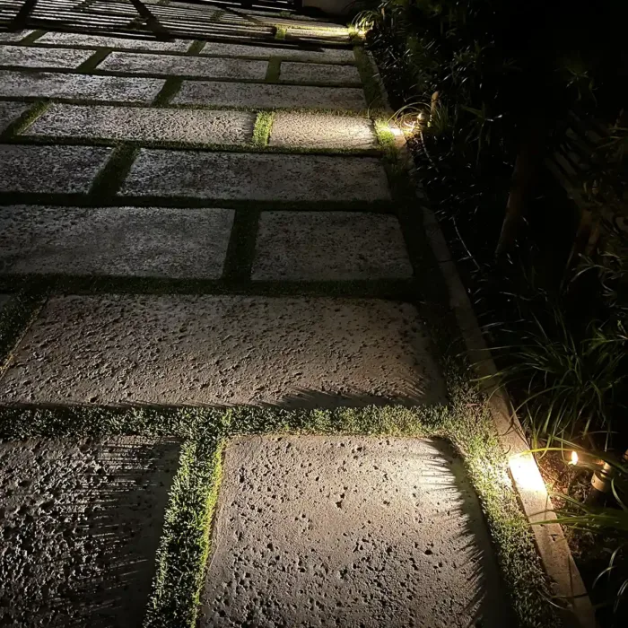 E5 on 2” Riser at Edge of Driveway on 9 ft. (3m) Spacing – Honolulu, HI
